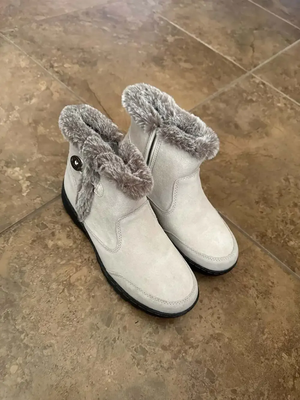 Khombu ankle boots